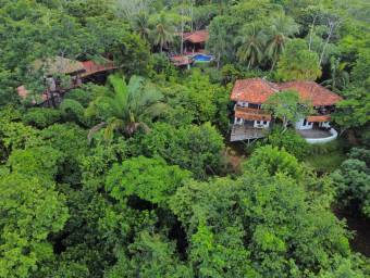 Venta de Hotel en Puntarenas-Cóbano. 