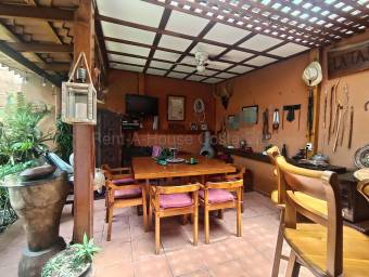 Venta casa una planta amplia con jardín terraza y ubicación estratégica #26-1768 GS Venta casa una planta amplia con jardín terraza y ubicación estratégica #26-1768 GS