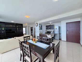 Alquiler apartamento amueblado piso alto con balcón y amenidades #26-1763 GS