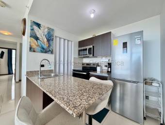 Alquiler apartamento amueblado piso alto con balcón y amenidades #26-1763 GS