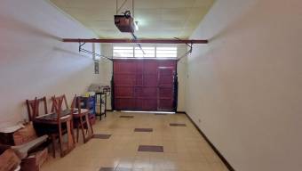 ¡Gran oportunidad en Montes de Oca! Venta Casa Amplia