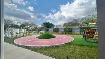 Alquiler de Casa en Piedades de Santa Ana. 26-1741