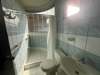 Opportunity. House for sale in a private community in Playas del Coco.