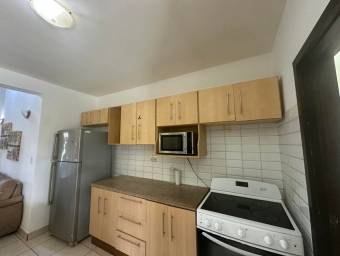 Opportunity. House for sale in a private community in Playas del Coco.