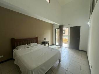 Opportunity. House for sale in a private community in Playas del Coco.