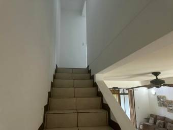 Opportunity. House for sale in a private community in Playas del Coco.