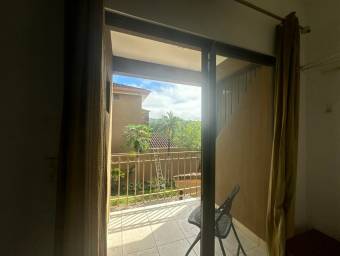 Opportunity. House for sale in a private community in Playas del Coco.