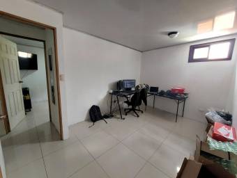 Se vende casa en Hatillo San José 25-1895