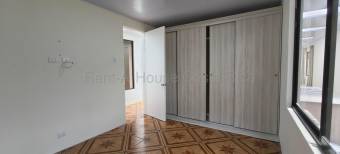 Alquiler de Amplia Casa en Pavas 26-1823