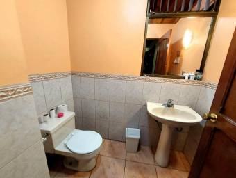 Se vende casa en San Rafael Heredia 25-1806