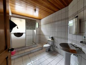 Se vende casa en San Rafael Heredia 25-1806