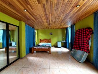 Se vende casa en San Rafael Heredia 25-1806