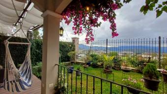 Exclusiva Casa Venta en Colinas de Monte Alegre