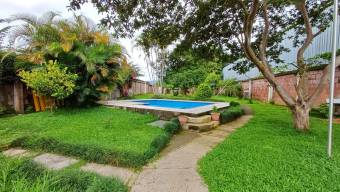 Venta de Propiedad de Uso Mixto en Granadilla de Curridabat