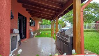 Venta de Propiedad de Uso Mixto en Granadilla de Curridabat