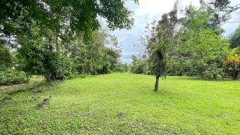Venta de Lote de 3,149 mt2 en Guápiles 26-779