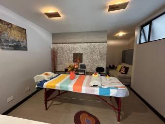 Casa de lujo con 6 habitaciones, terraza y espacios diseñados para el confort total #25-627 GS