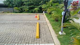 Venta de Apartamento en Curridabat-Granadilla. RAH 26-1813