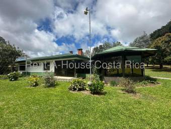 Mountain Home For Sale in Los Ángeles, San Rafael, Heredia