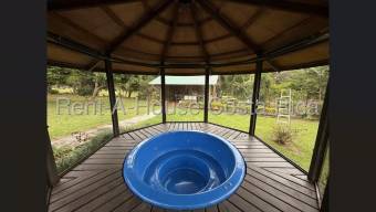 Mountain Home For Sale in Los Ángeles, San Rafael, Heredia