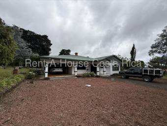 Mountain Home For Sale in Los Ángeles, San Rafael, Heredia