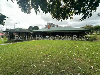 Mountain Home For Sale in Los Ángeles, San Rafael, Heredia