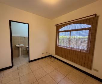 Casa de 1 planta a la venta en condominio en Río Oro de Santa Ana