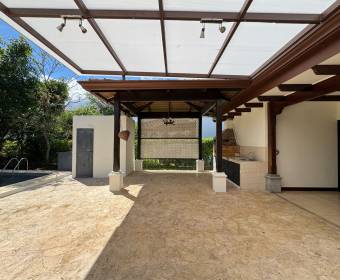 Casa de 1 planta a la venta en condominio en Río Oro de Santa Ana