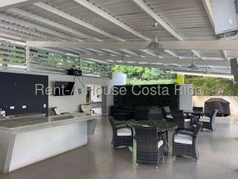 ALQUILER CASA ESQUINERA RIO ORO PIEDADES