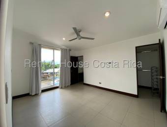 ALQUILER CASA ESQUINERA RIO ORO PIEDADES