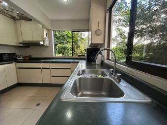 Venta casa con piscina, ascensor y gran lote en residencial privado #25-91 GS