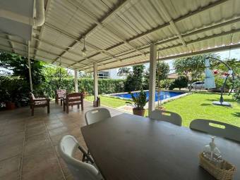 Venta casa con piscina, ascensor y gran lote en residencial privado #25-91 GS