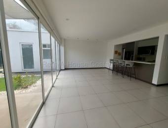 CASA CONTEMPORANEA EN ALQUILER BELLO HORIZONTE DE ESCAZU