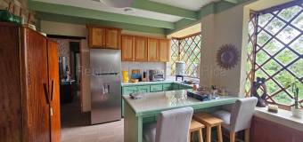 Venta de Casa  APTO en La Unión-San Ramón. RAH 26-1827