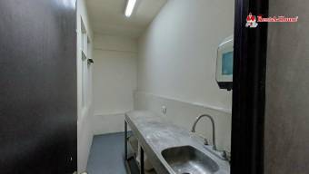 Propiedad Estrategica en Alquiler con 6 Oficinas, Avenida Central