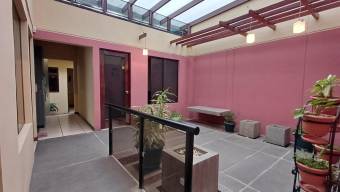 Venta de Propiedad Esquinera de Uso Mixto, Los Yoses, $ 450,000, 6, San José, San José