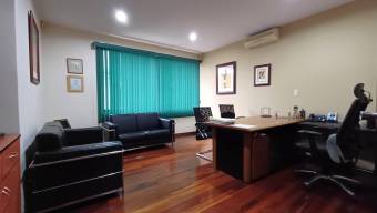 Venta de Propiedad Esquinera de Uso Mixto, Los Yoses, $ 450,000, 6, San José, San José