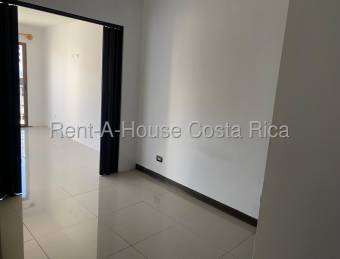 Se alquila apartamento en Ulloa Heredia 26-1432