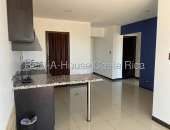 Se alquila apartamento en Ulloa Heredia 26-1432