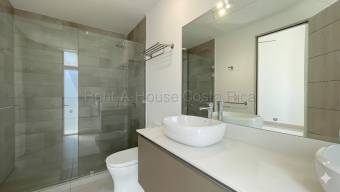 Se alquila casa en San Rafael Escazú 26-1584