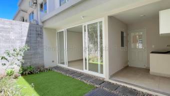 Se alquila casa en San Rafael Escazú 26-1584