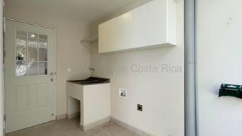 Se alquila casa en San Rafael Escazú 26-1584