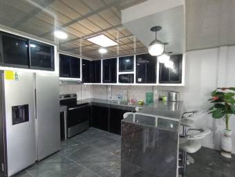 Venta de Casa en Pococí-Guápiles. 