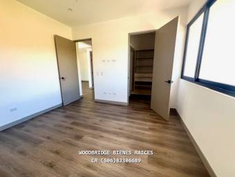 Santa Ana casa nueva en venta $895.000