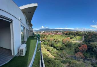 Alquiler de Apartamento en Rohrmoser, San José.