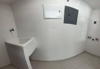 Alquiler de Apartamento en Rohrmoser, San José.