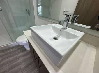 Alquiler de Apartamento en Rohrmoser, San José.