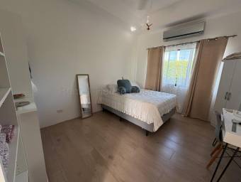 Propiedad con 2 casas de lujo y alto potencial en Santa Cruz Guanacaste #26-1841 GS
