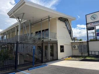 Local comercial moderno con gran visibilidad en Heredia Belén listo para estrenar #26-1840 GS