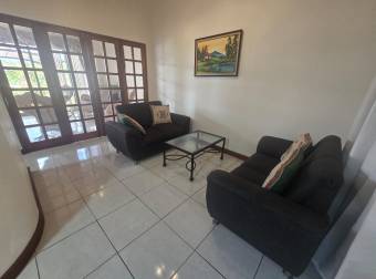 ALQUILER DE CASA AMUEBLADA EN BARRIO LA TRINIDAD, ALAJUELA